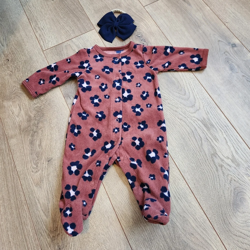 NB Carter's Fleece sleeper And Headband